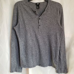 H&M Men's Gray Heathered Button Front Neckline Long Sleeve Cotton Tshirt